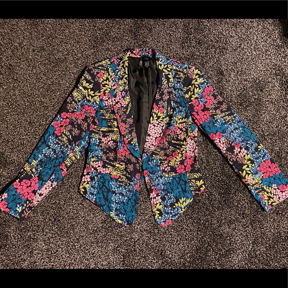 FLORAL BLAZER